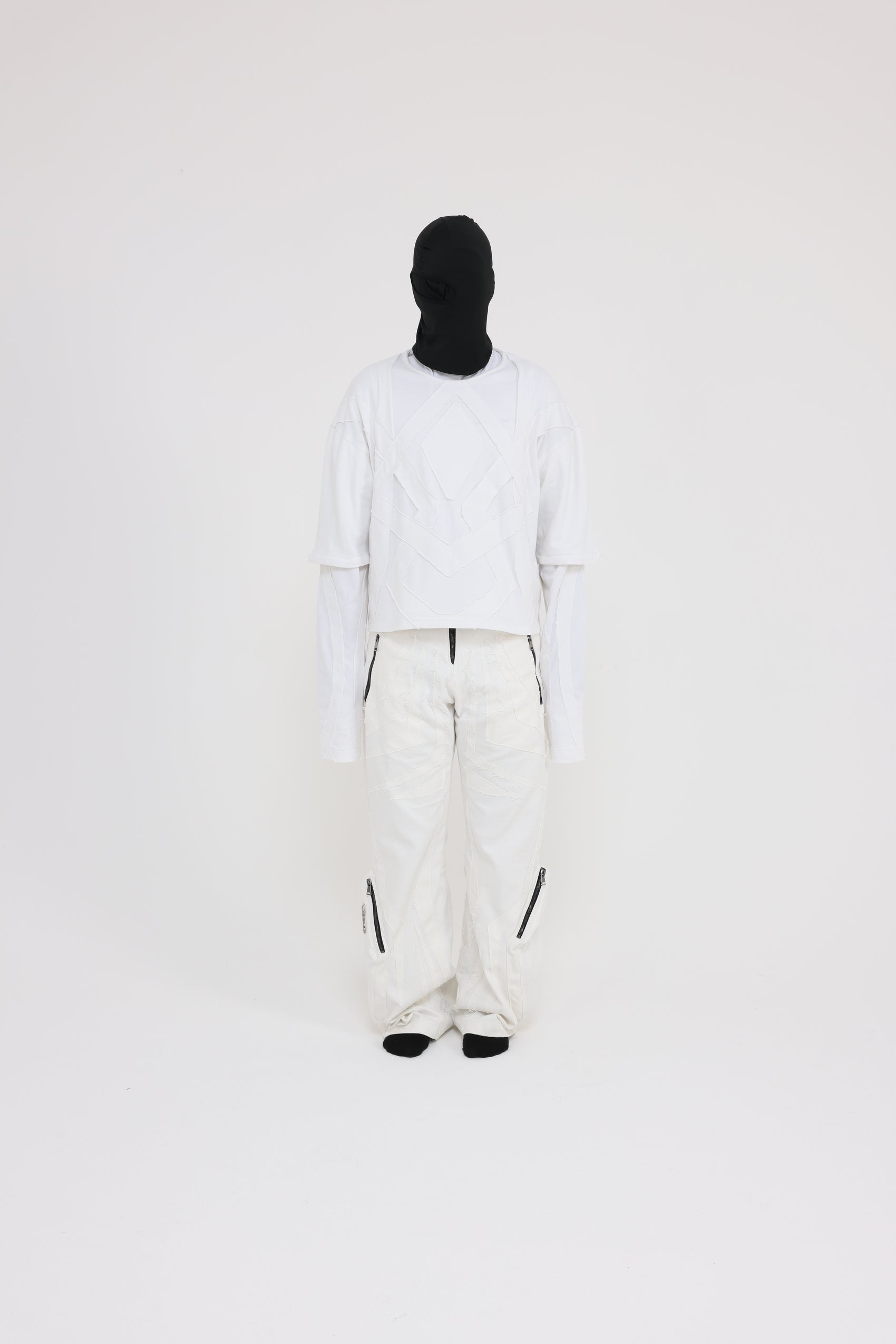 WHITE OOPART LONG SLEEVES
