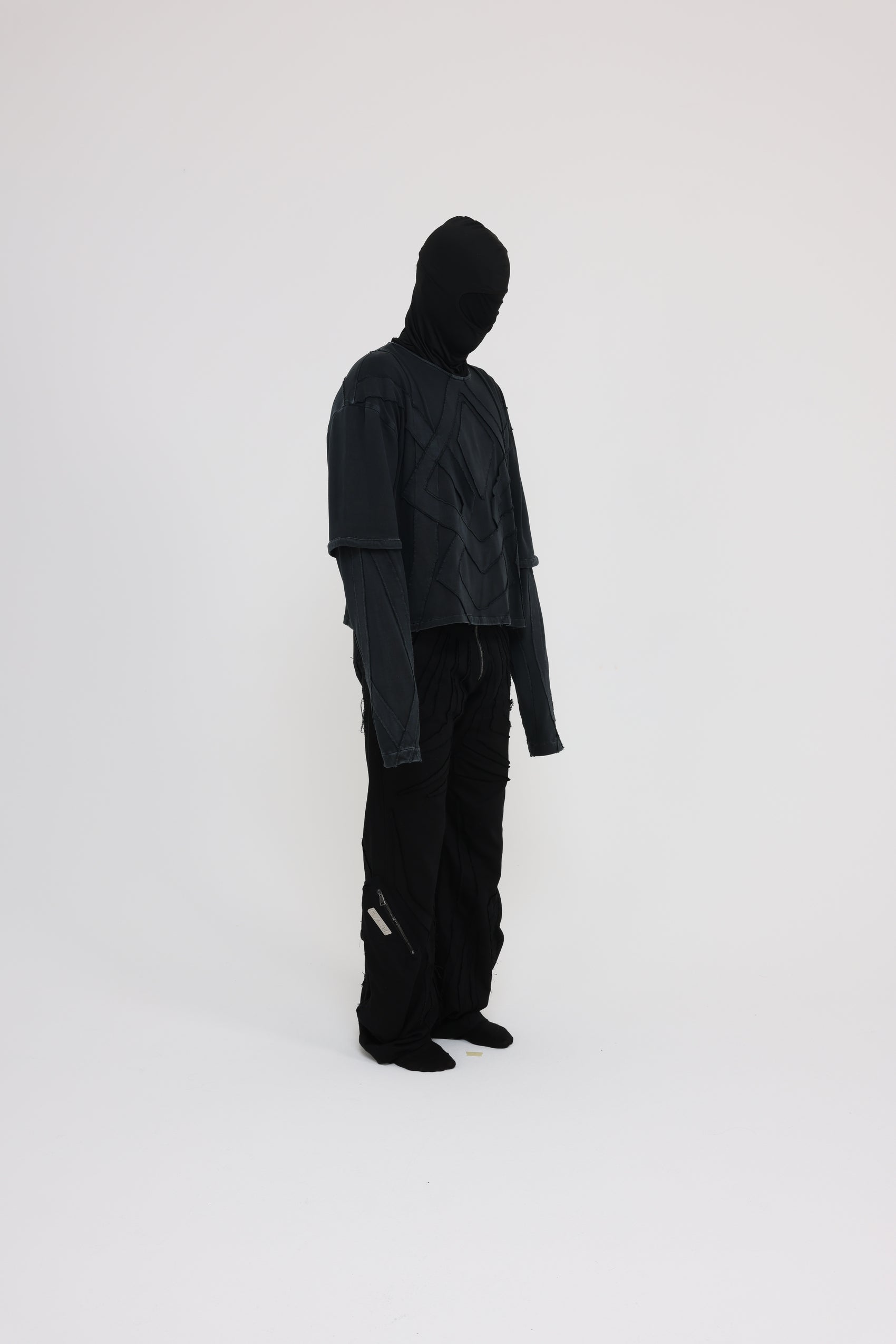 BLACK OOPART LONG SLEEVES
