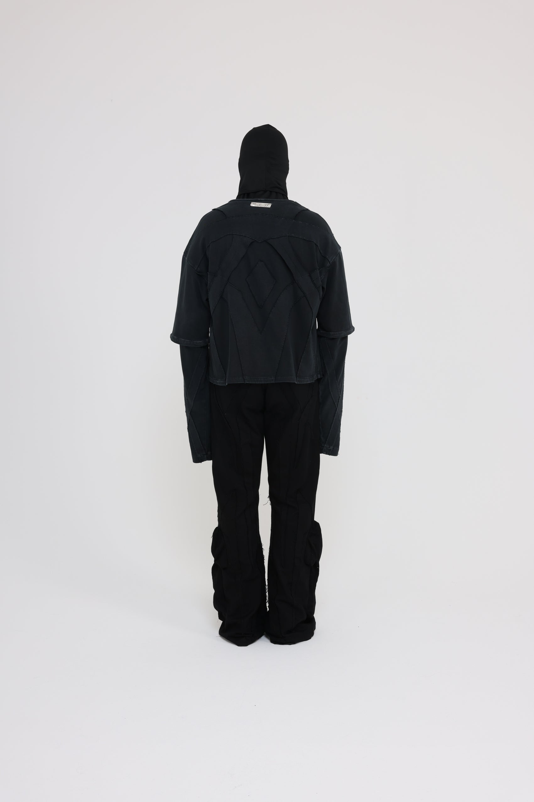 BLACK OOPART LONG SLEEVES