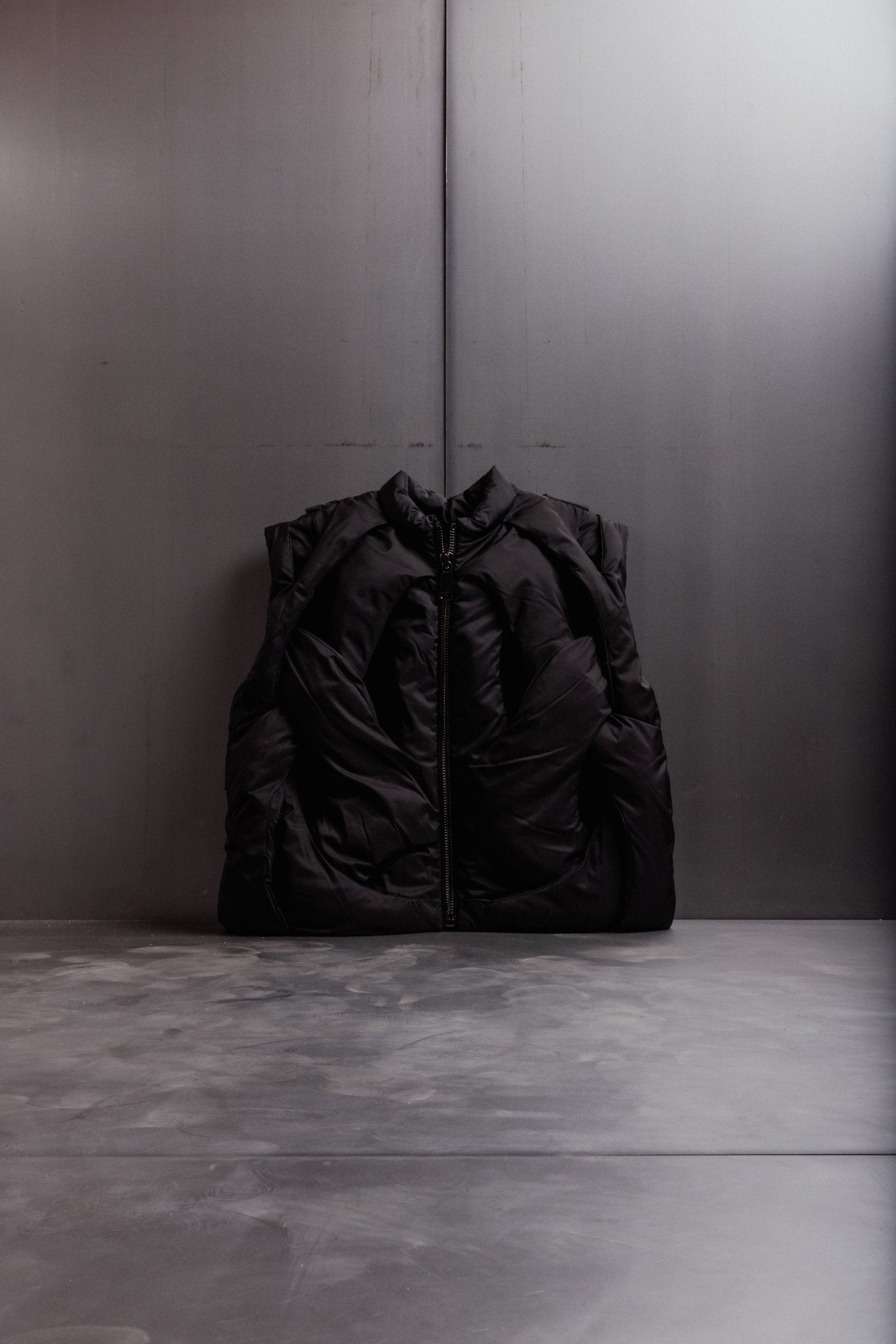 BLACK OOPART VEST - Forget About Me - Forget About Me - VEST